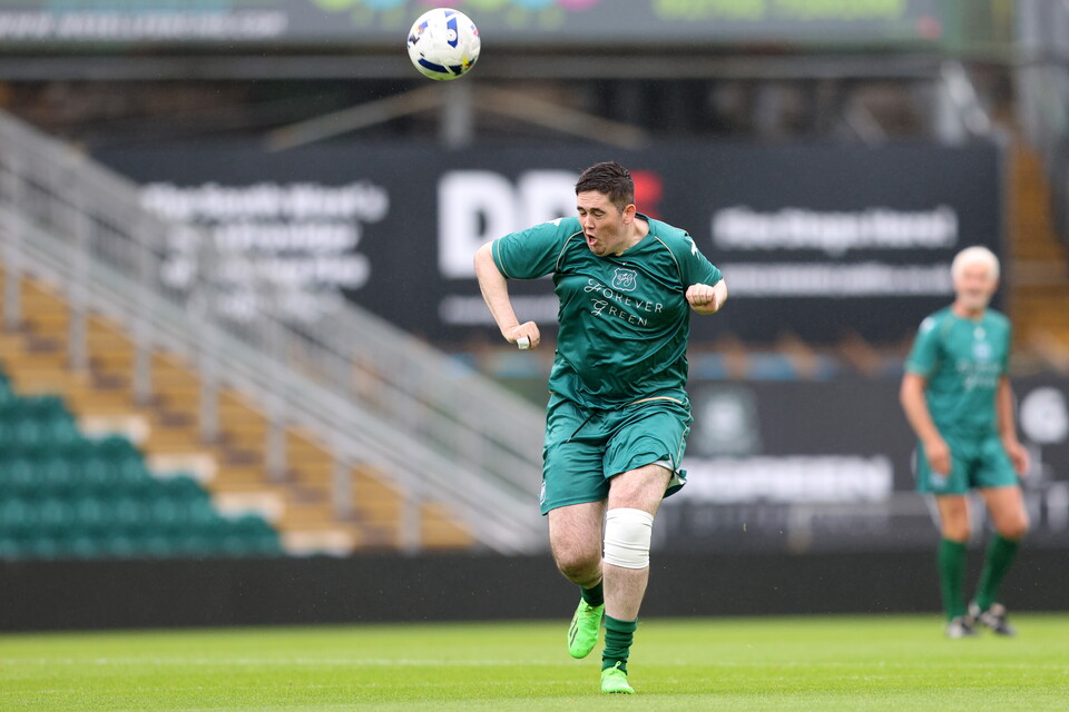 Gallery | Celebrities v Forever Green