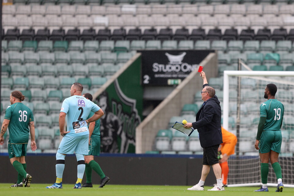 Gallery | Celebrities v Forever Green