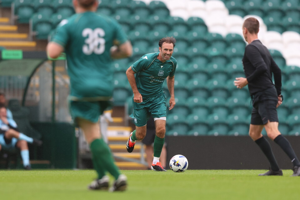 Gallery | Celebrities v Forever Green