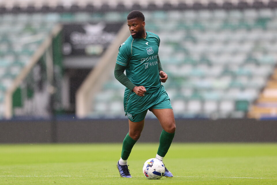 Gallery | Celebrities v Forever Green