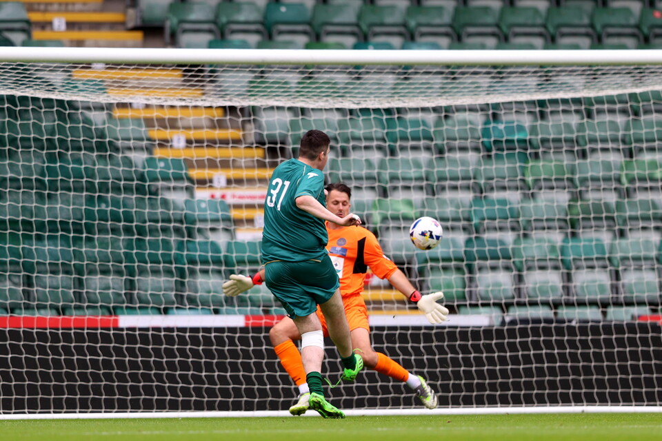 Gallery | Celebrities v Forever Green