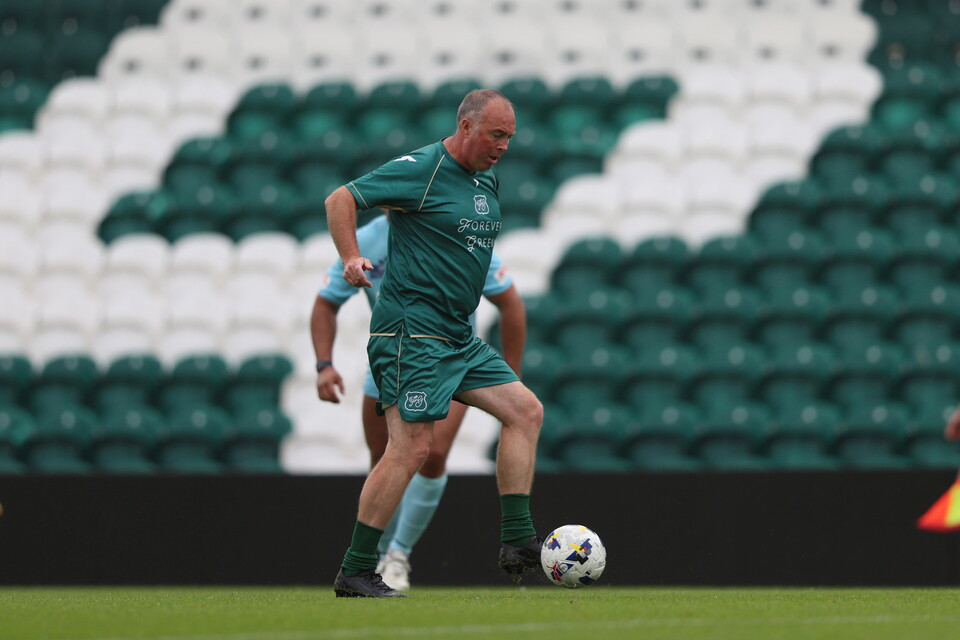 Gallery | Celebrities v Forever Green