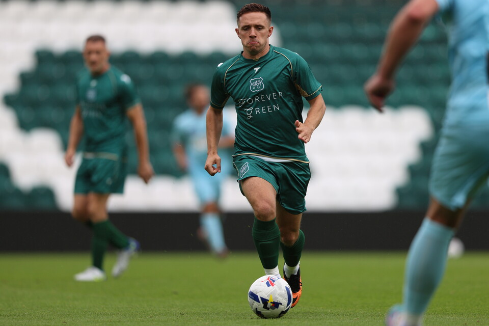 Gallery | Celebrities v Forever Green