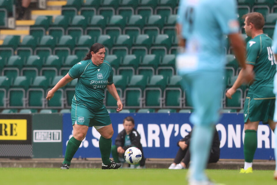 Gallery | Celebrities v Forever Green