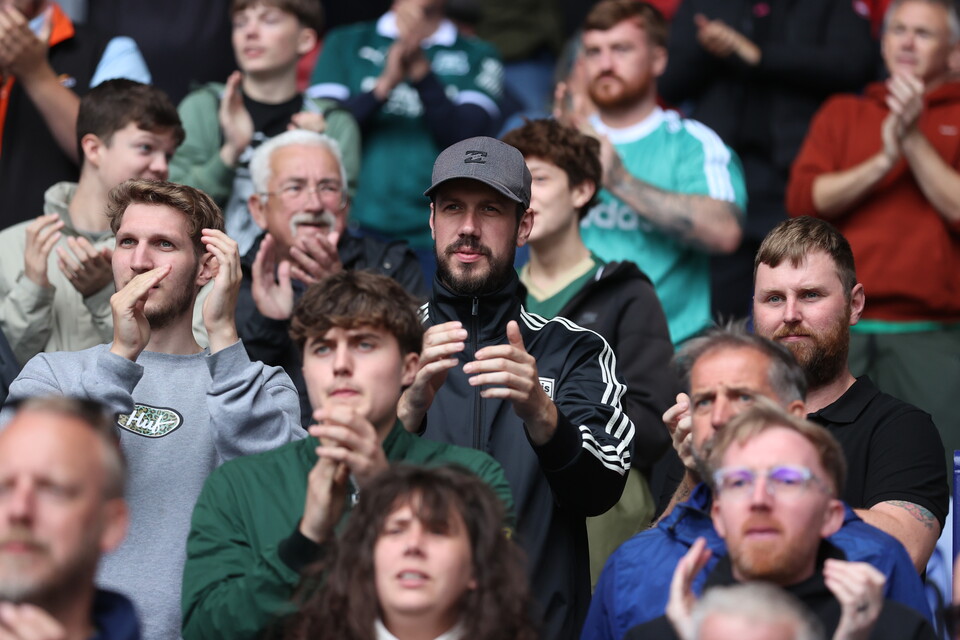 Fan Gallery | Bolton Wanderers (A)