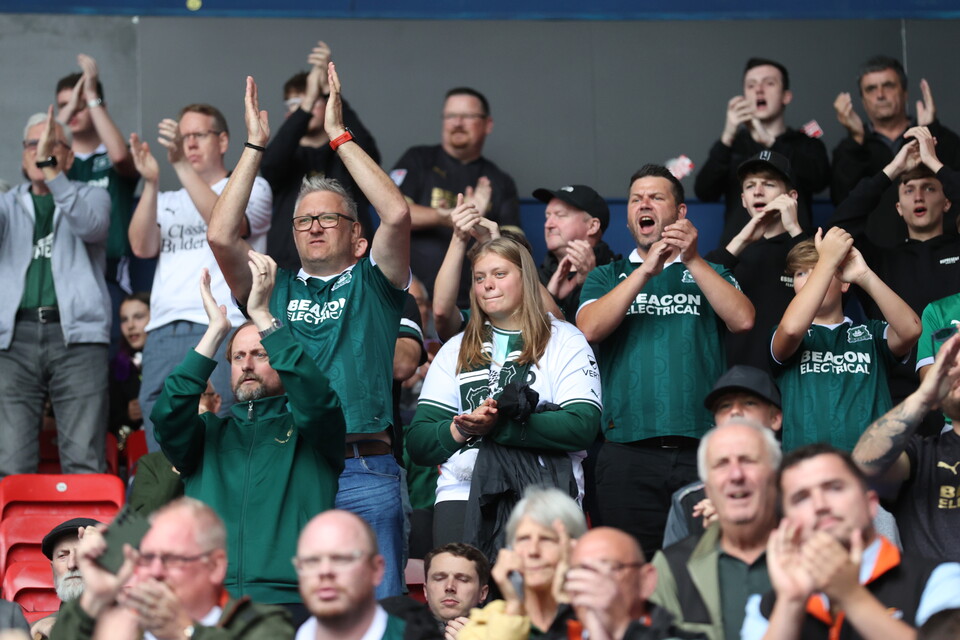 Fan Gallery | Bolton Wanderers (A)