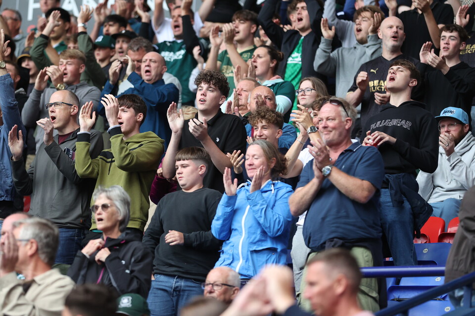 Fan Gallery | Bolton Wanderers (A)