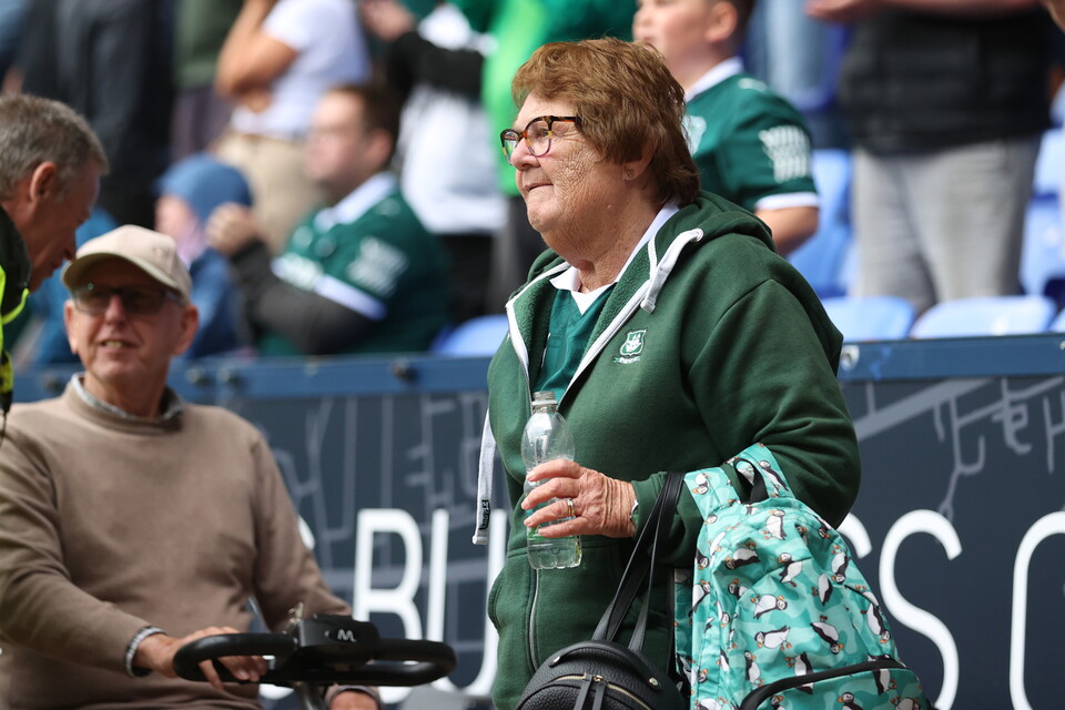 Fan Gallery | Bolton Wanderers (A)