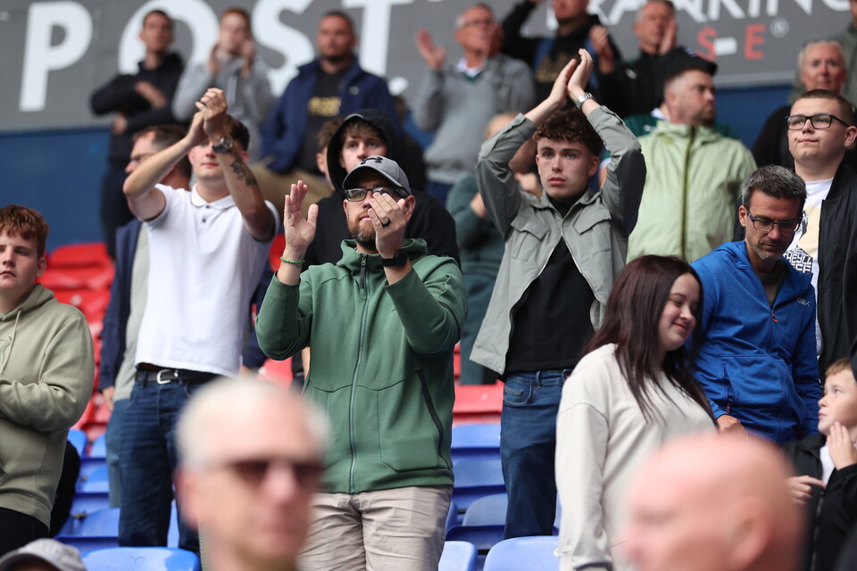 Fan Gallery | Bolton Wanderers (A)