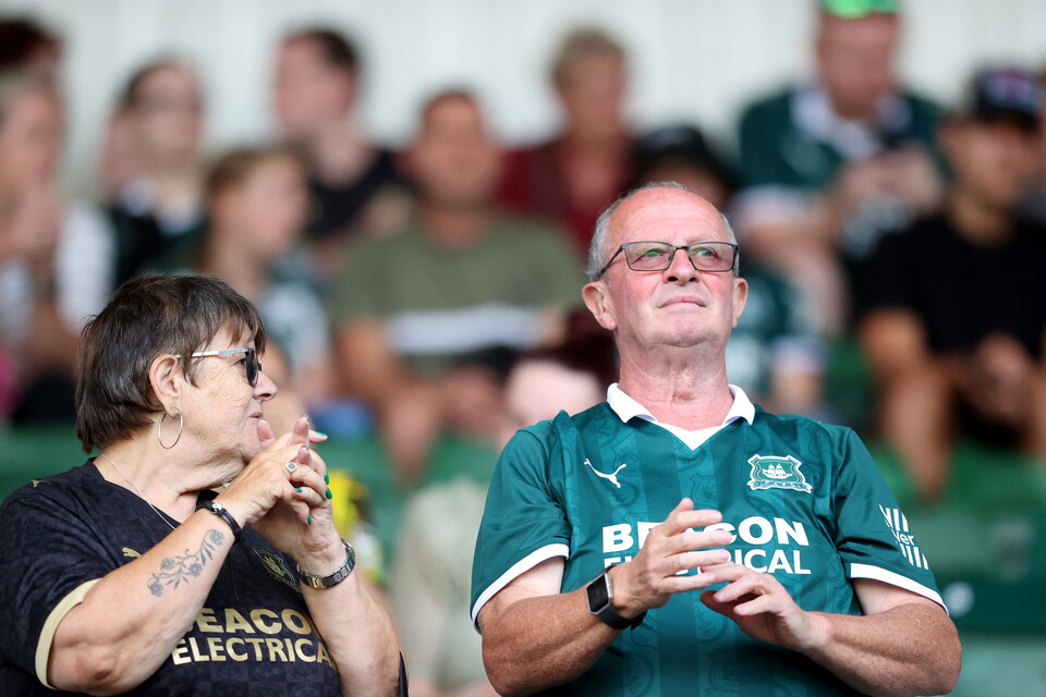 Fan Gallery | Queens Park Rangers (H)