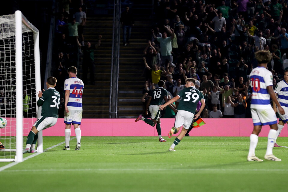 Match Gallery | Queens Park Rangers (H)