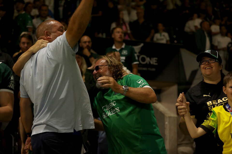 Fan Gallery | Queens Park Rangers (H)