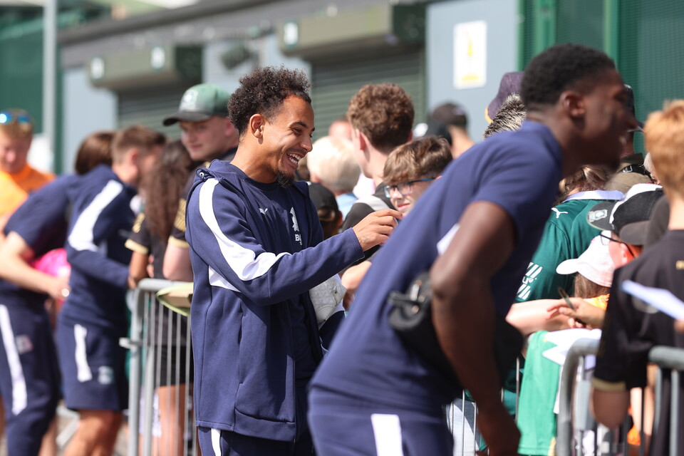 Match Gallery | Blackpool (H)