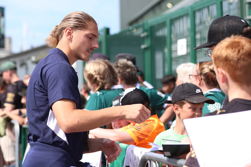 Fan Gallery | Blackpool (H)