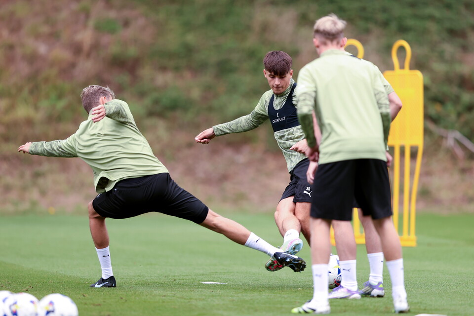 Training Gallery | Cardiff City (A)