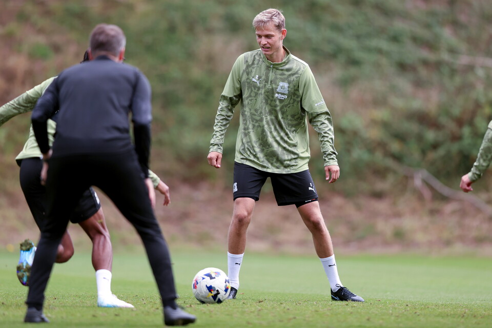 Training Gallery | Cardiff City (A)