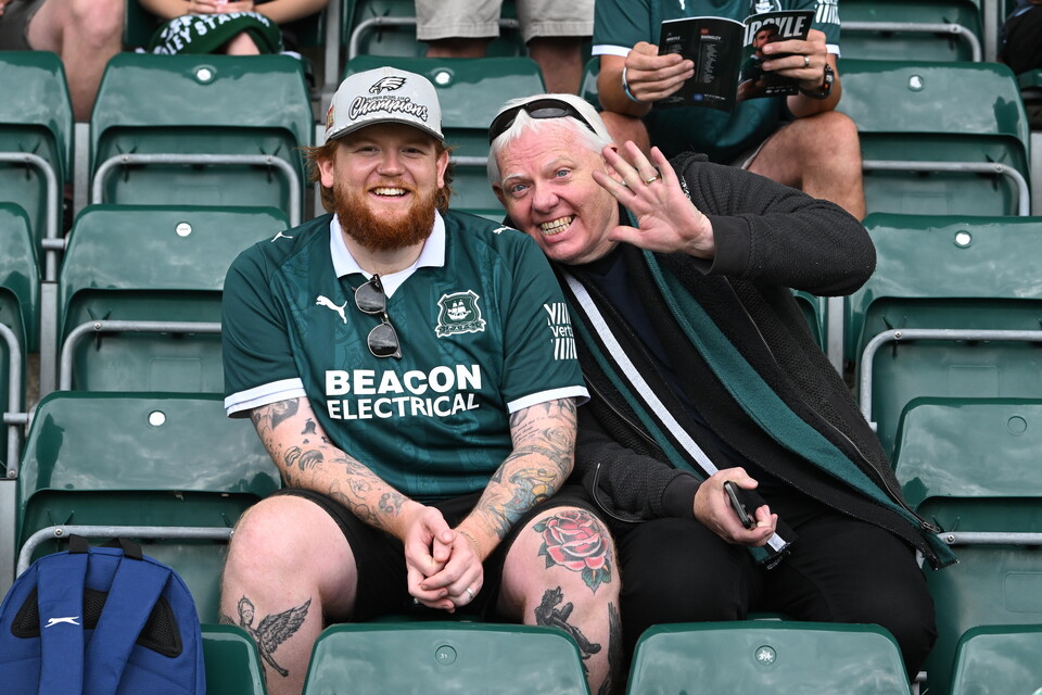 Fan Gallery | Barnsley (H)