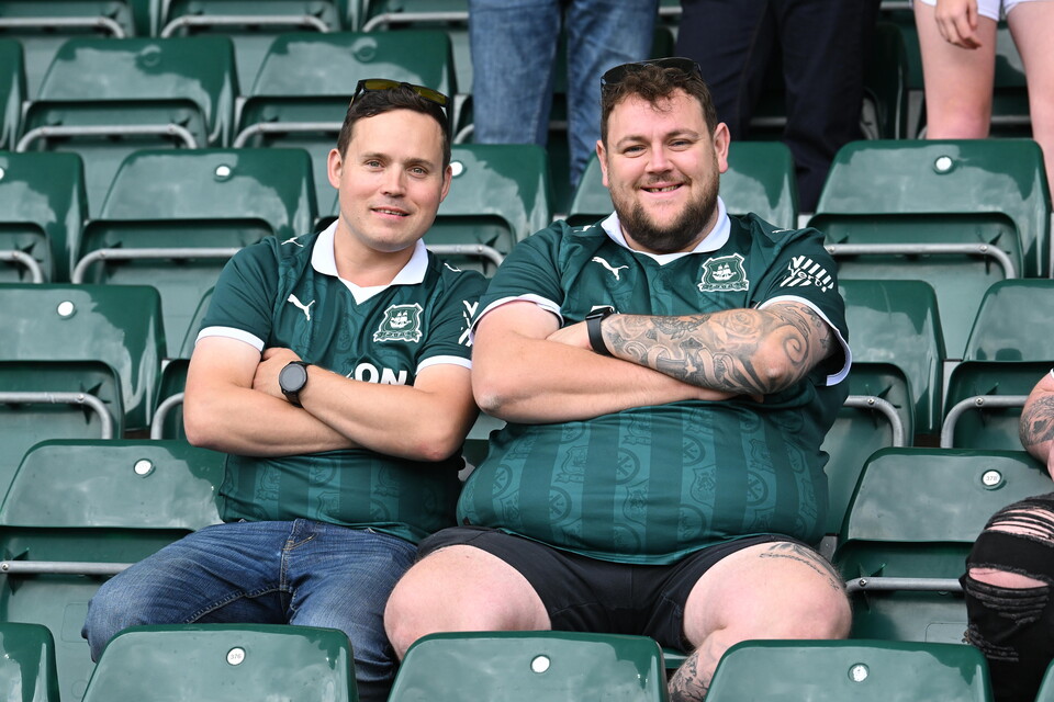 Fan Gallery | Barnsley (H)