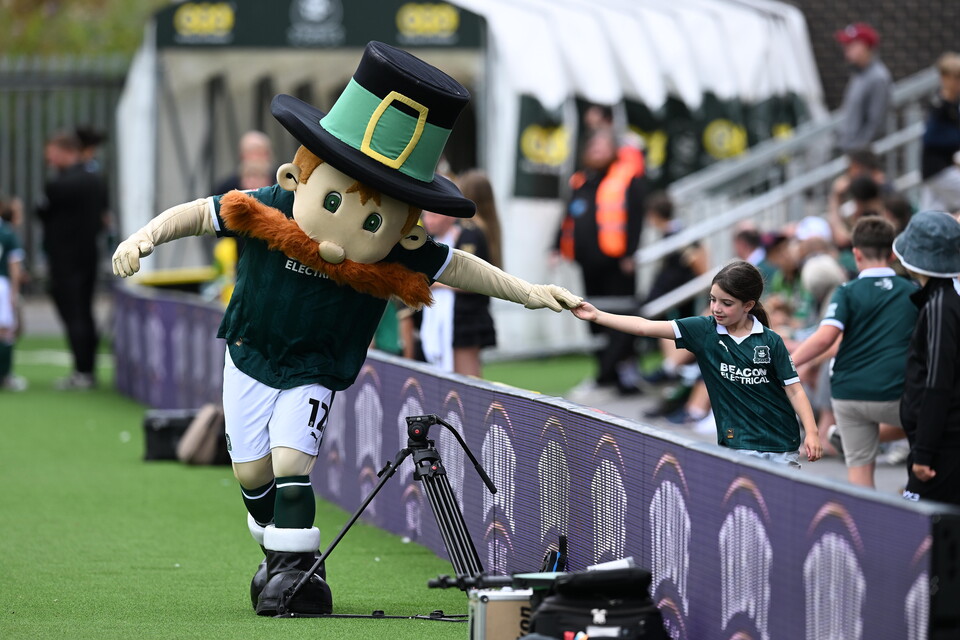 Fan Gallery | Barnsley (H)