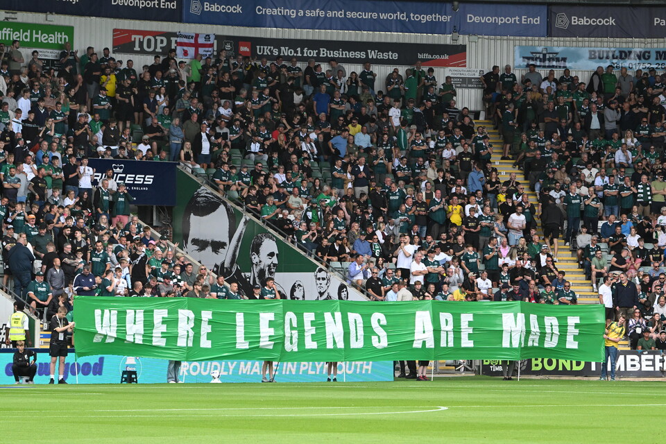 Fan Gallery | Barnsley (H)