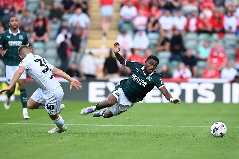 Match Gallery | Barnsley (H)