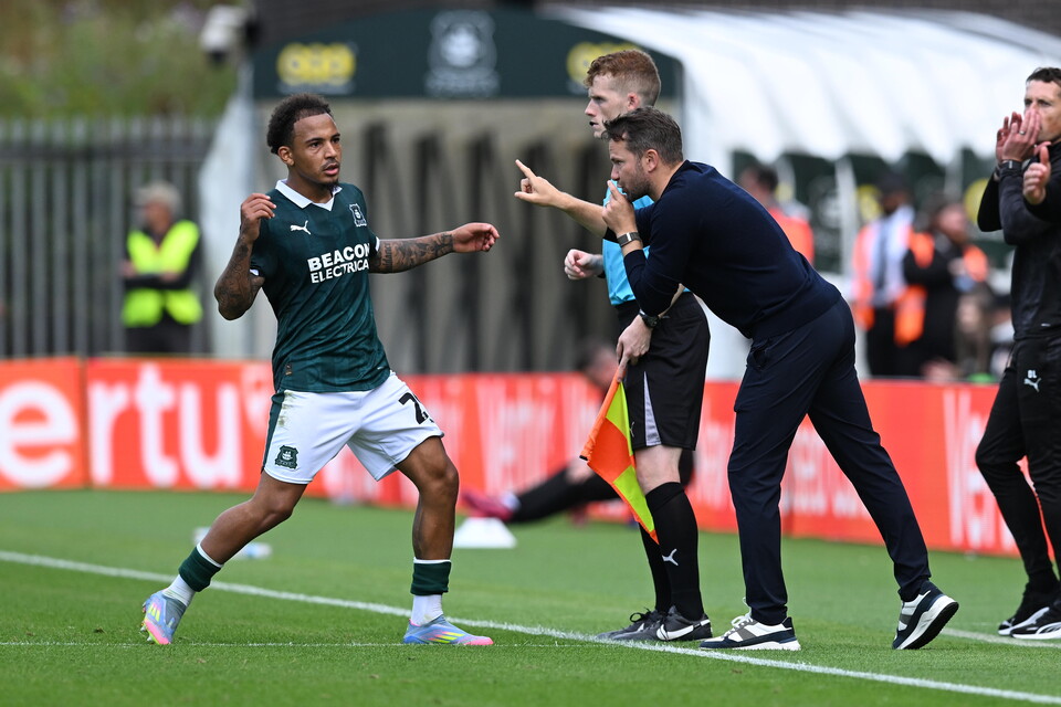 Match Gallery | Barnsley (H)