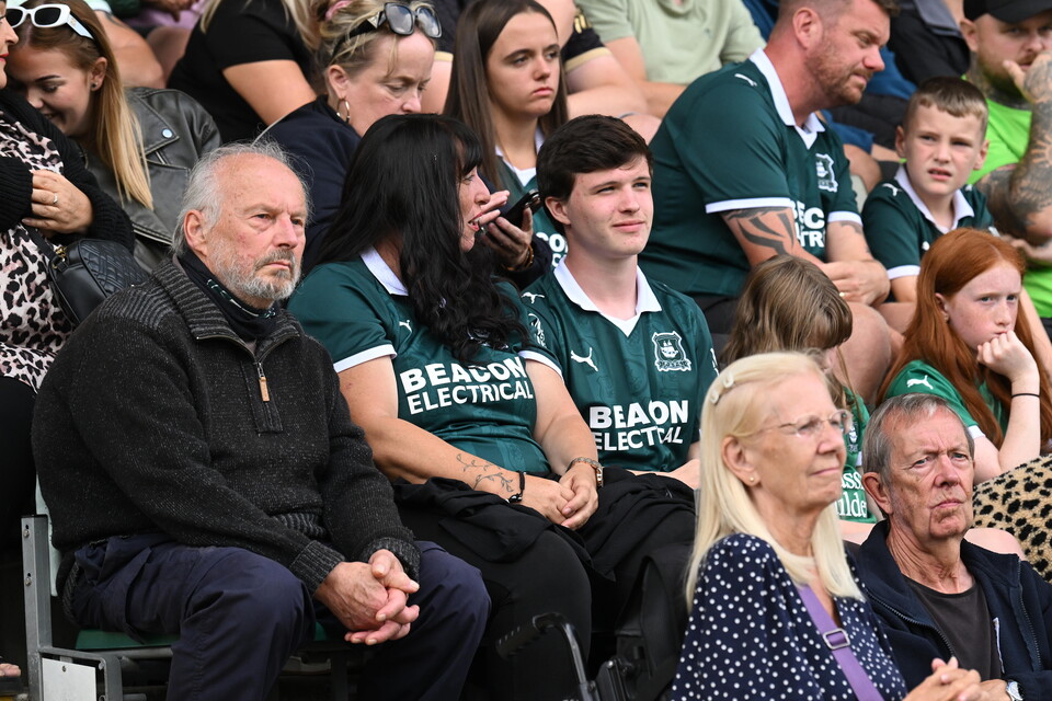 Fan Gallery | Barnsley (H)