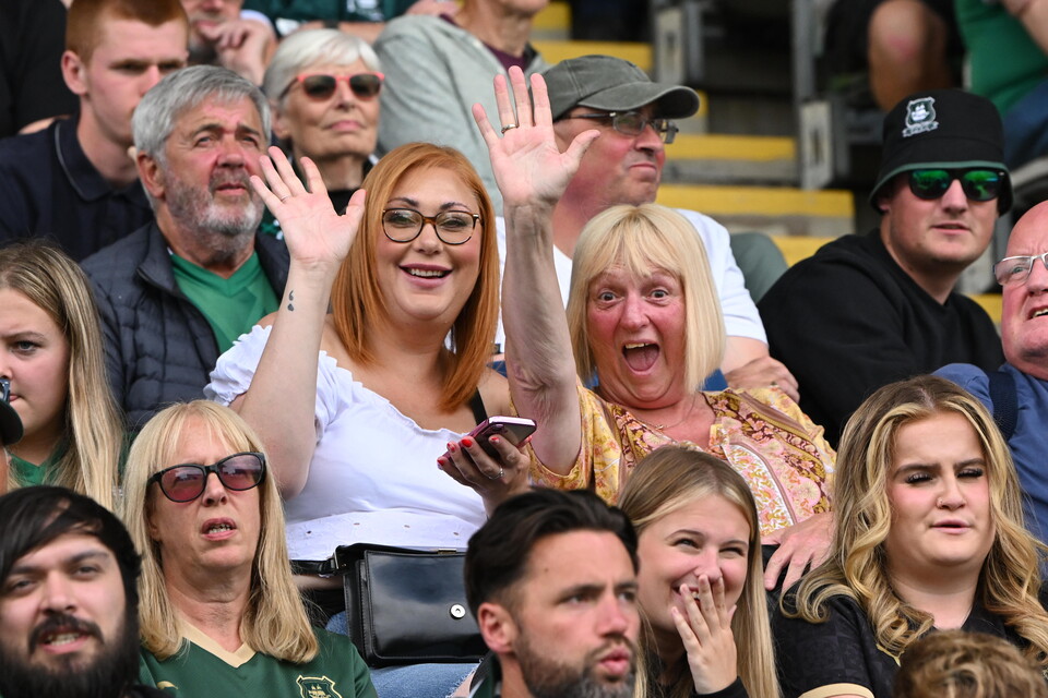 Fan Gallery | Barnsley (H)