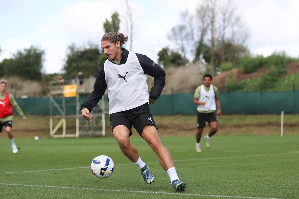 Training Gallery | Pre Stockport County (H)