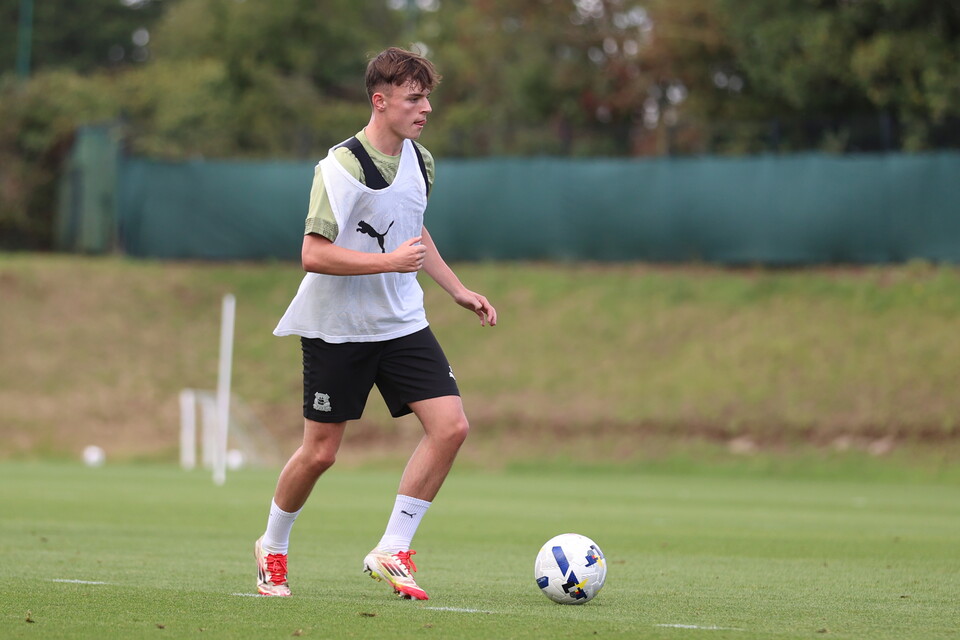 Training Gallery | Pre Stockport County (H)