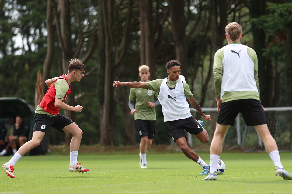Training Gallery | Pre Stockport County (H)