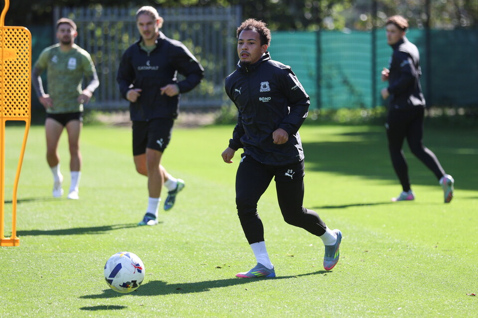 Training Gallery | Pre Stockport County (H)