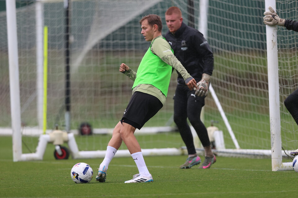 Training Gallery | Pre Luton Town (A)