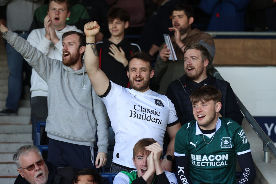 Fan Gallery | Luton Town (A)