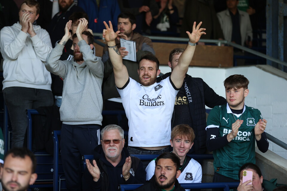 Fan Gallery | Luton Town (A)
