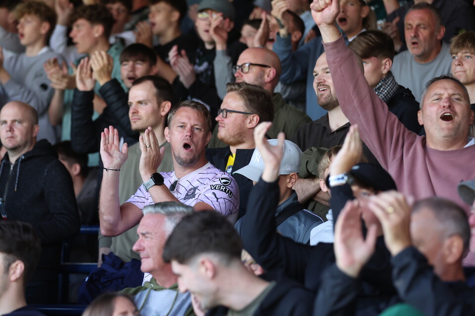 Fan Gallery | Luton Town (A)
