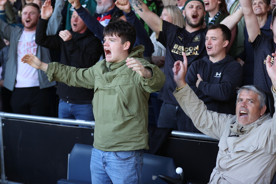 Fan Gallery | Luton Town (A)