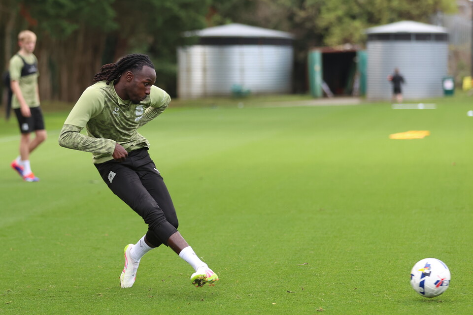 Training Gallery | Pre Peterborough United (H)