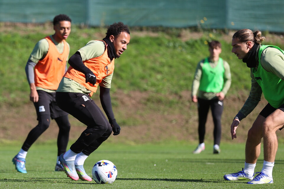 Training Gallery | Pre Burton Albion (A)