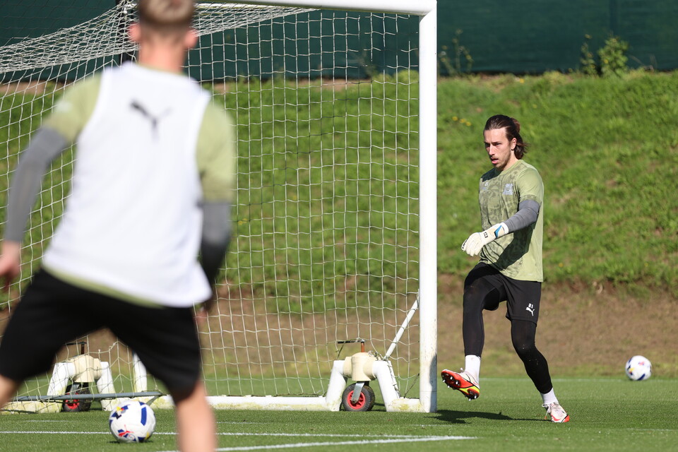 Training Gallery | Pre Burton Albion (A)