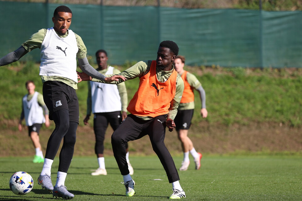 Training Gallery | Pre Burton Albion (A)