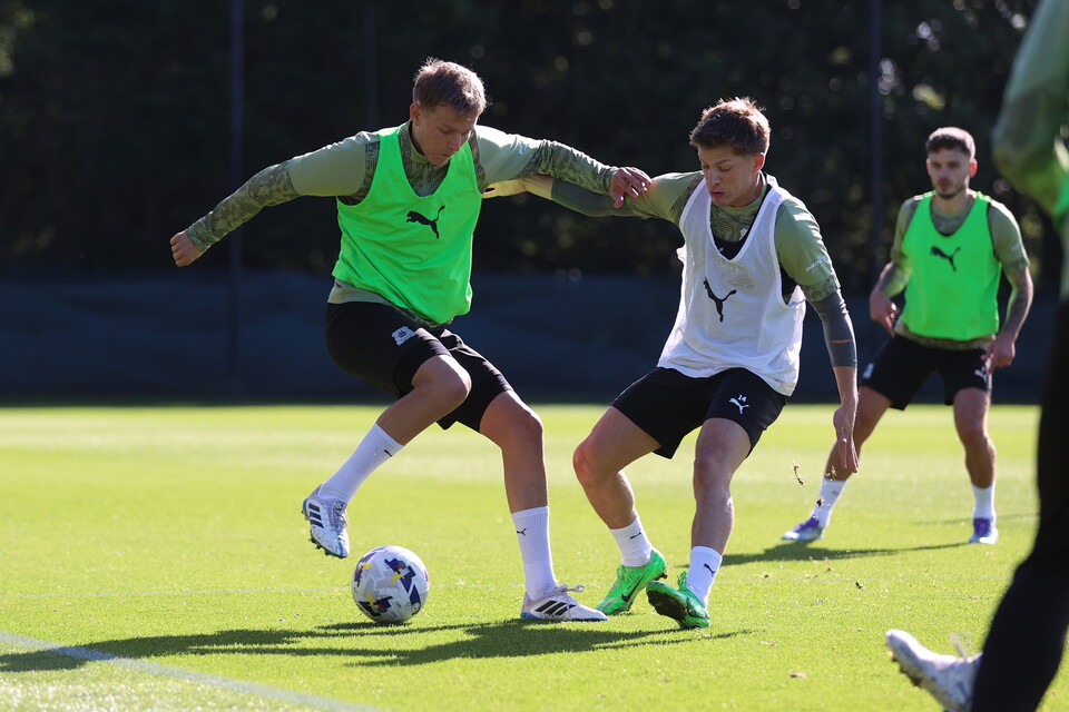 Training Gallery | Pre Burton Albion (A)