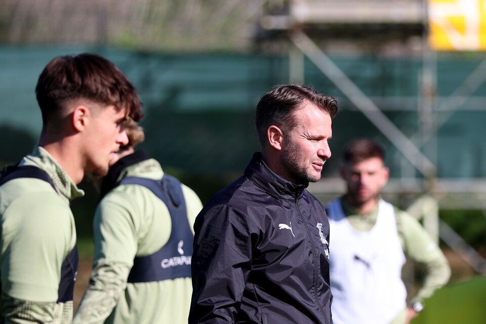 Training Gallery | Pre Burton Albion (A)