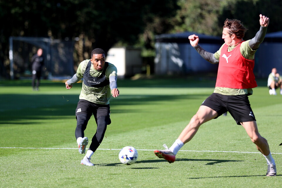 Training Gallery | Pre Burton Albion (A)