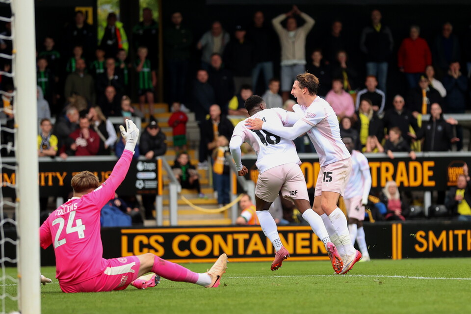 Match Gallery | Burton Albion (A)