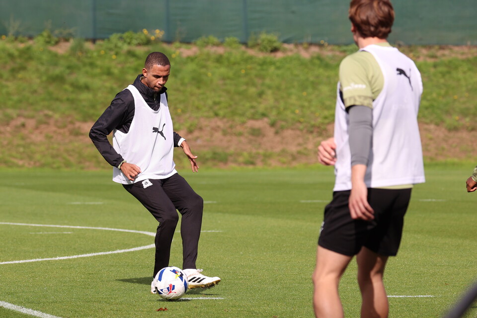 Training Gallery | Pre Wigan Athletic (H)