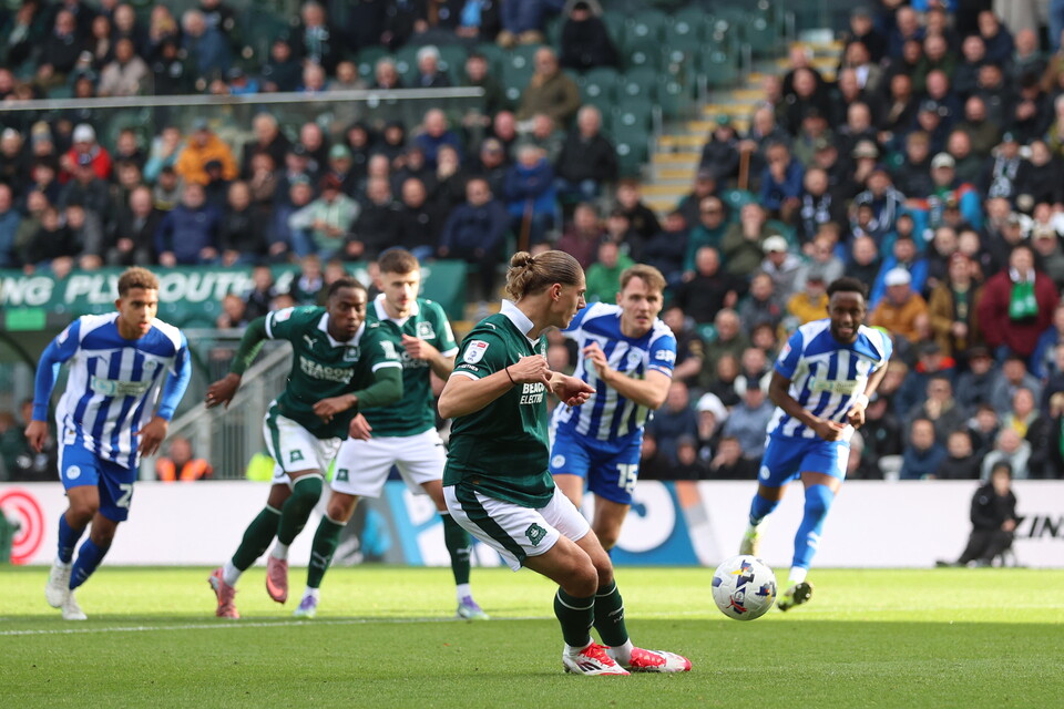 Match Gallery | Wigan Athletic (H)