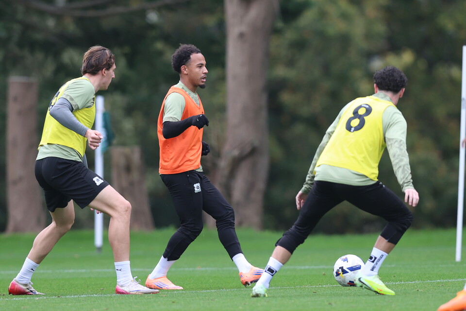 Training Gallery | Pre AFC Wimbledon (H)