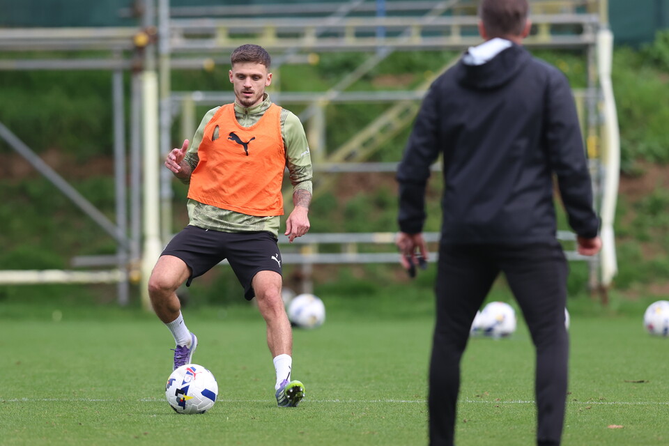 Training Gallery | Pre AFC Wimbledon (H)