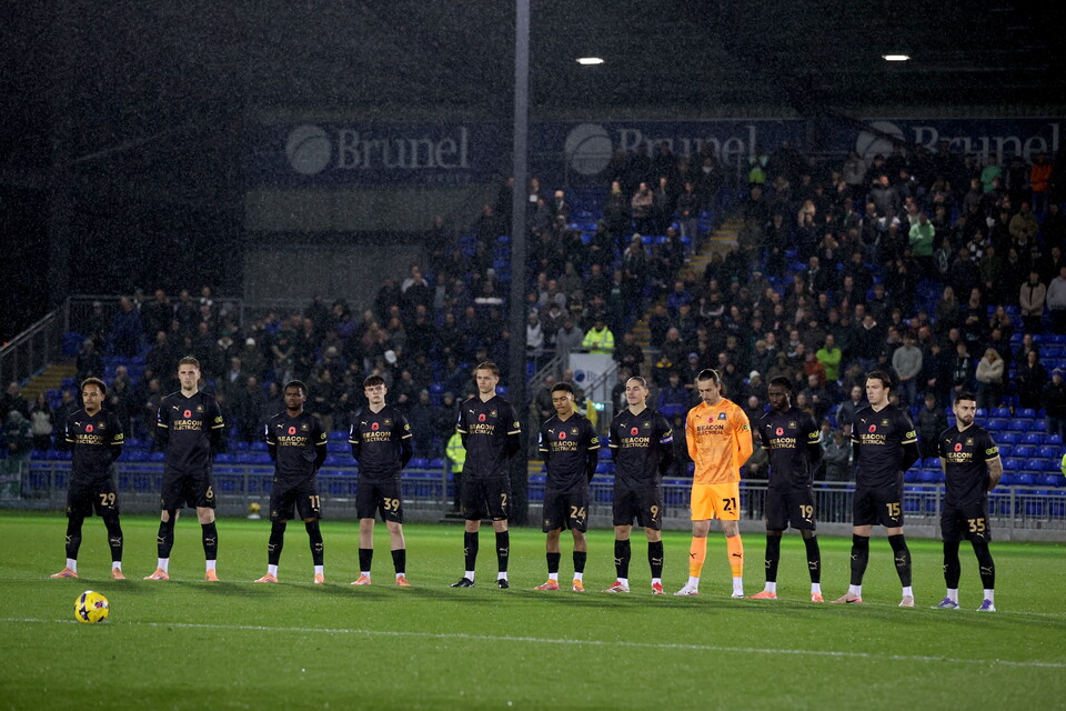 Vertu Trophy Gallery | Bristol Rovers (A)